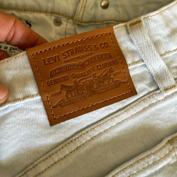 Levi’s 501 womens called faint hearted from sample sale NWT size 27 x 30 raw hem - Picture 12 of 16